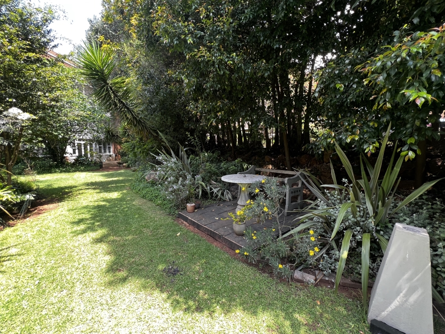 To Let 2 Bedroom Property for Rent in Illovo Gauteng