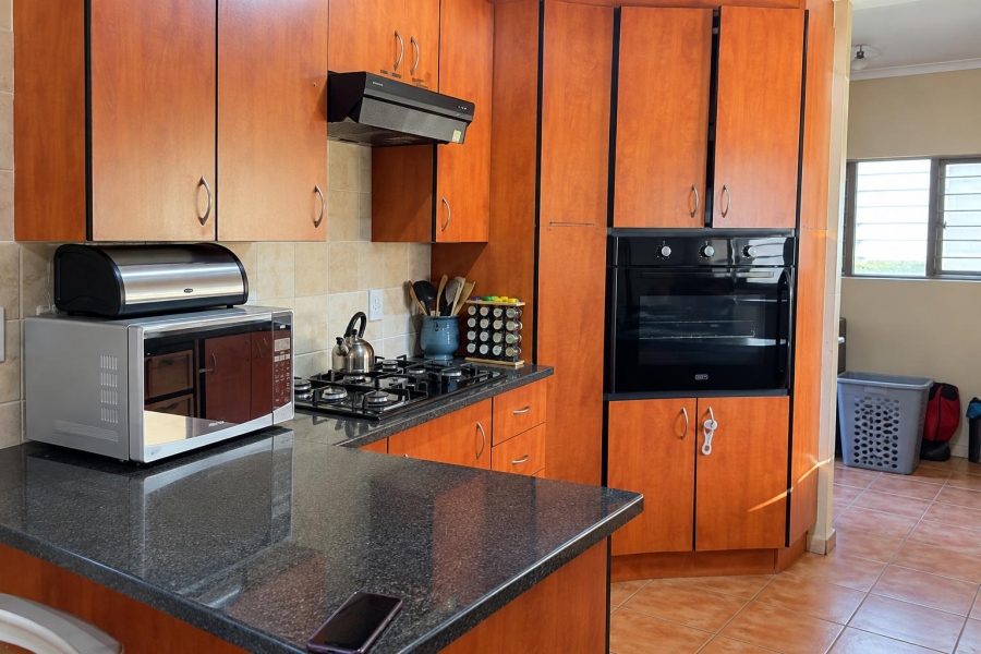 To Let 3 Bedroom Property for Rent in Thatchfield Close Gauteng