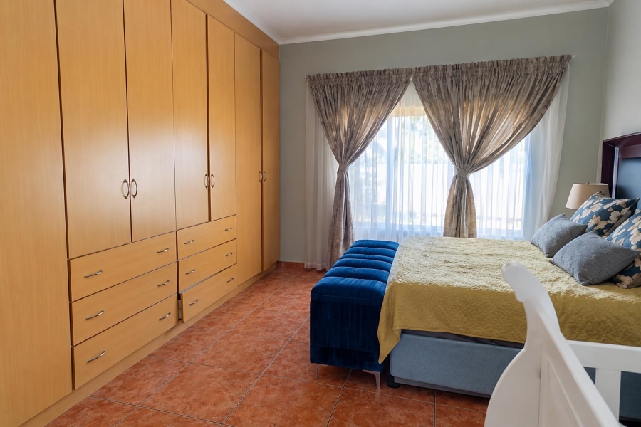 To Let 3 Bedroom Property for Rent in Thatchfield Close Gauteng