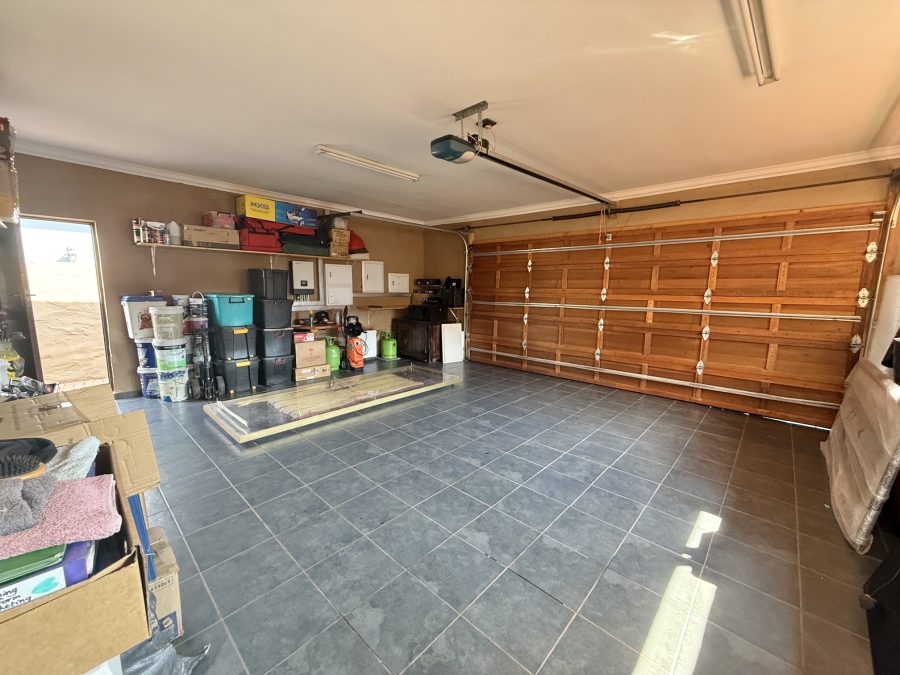 4 Bedroom Property for Sale in Midstream Meadows Gauteng
