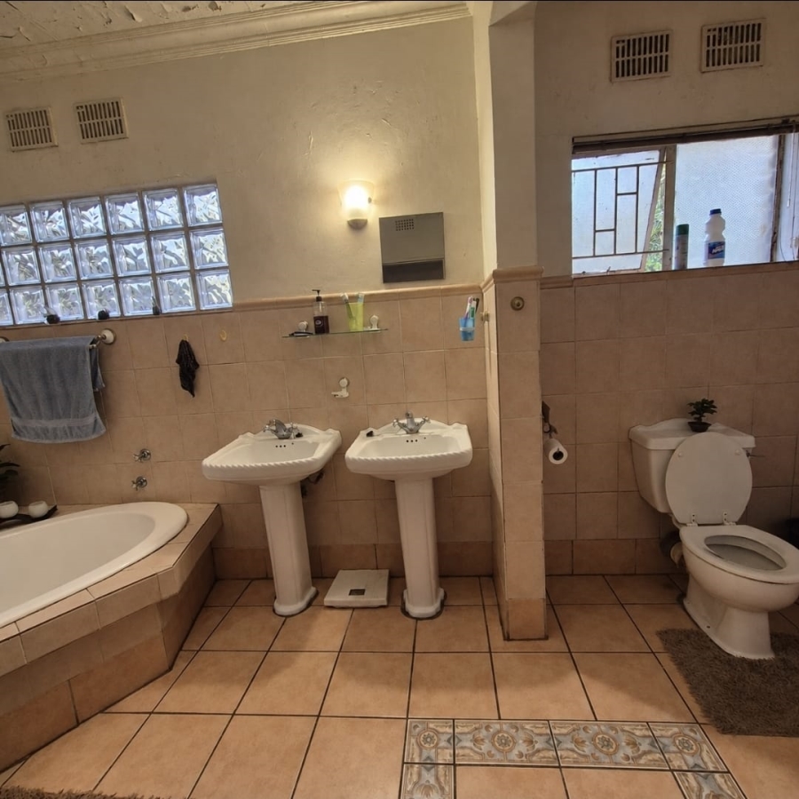 4 Bedroom Property for Sale in Rant En Dal Gauteng
