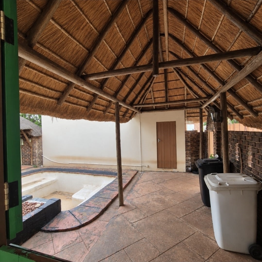 4 Bedroom Property for Sale in Rant En Dal Gauteng
