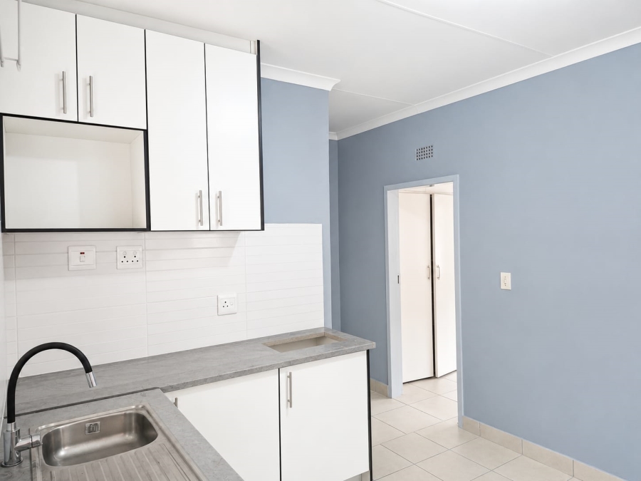 To Let 1 Bedroom Property for Rent in Kensington B Gauteng
