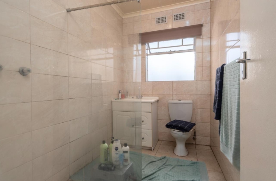 3 Bedroom Property for Sale in Brackendowns Gauteng