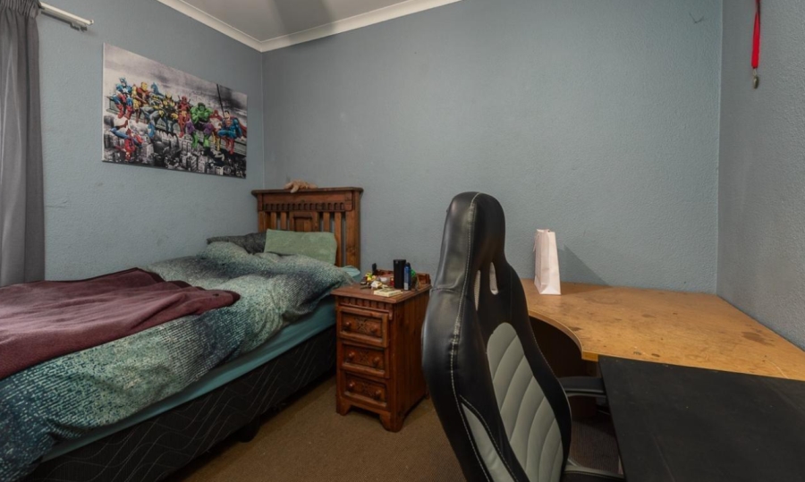 3 Bedroom Property for Sale in Brackendowns Gauteng