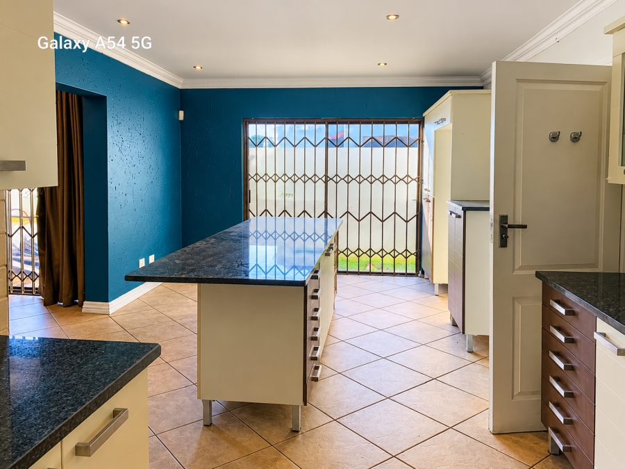 3 Bedroom Property for Sale in Vanderbijlpark SE 2 Gauteng