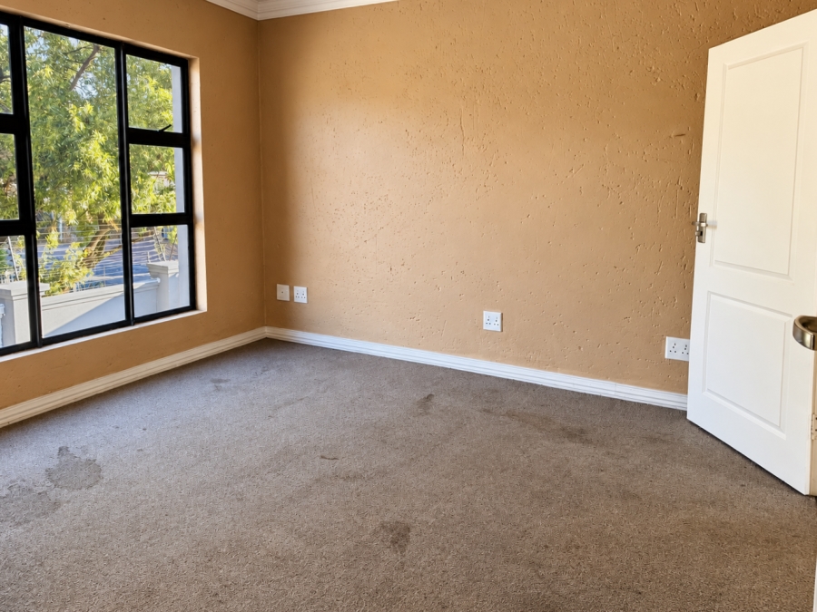 3 Bedroom Property for Sale in Vanderbijlpark SE 2 Gauteng