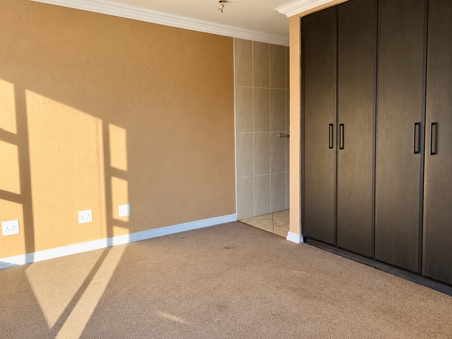 3 Bedroom Property for Sale in Vanderbijlpark SE 2 Gauteng