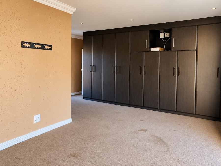 3 Bedroom Property for Sale in Vanderbijlpark SE 2 Gauteng