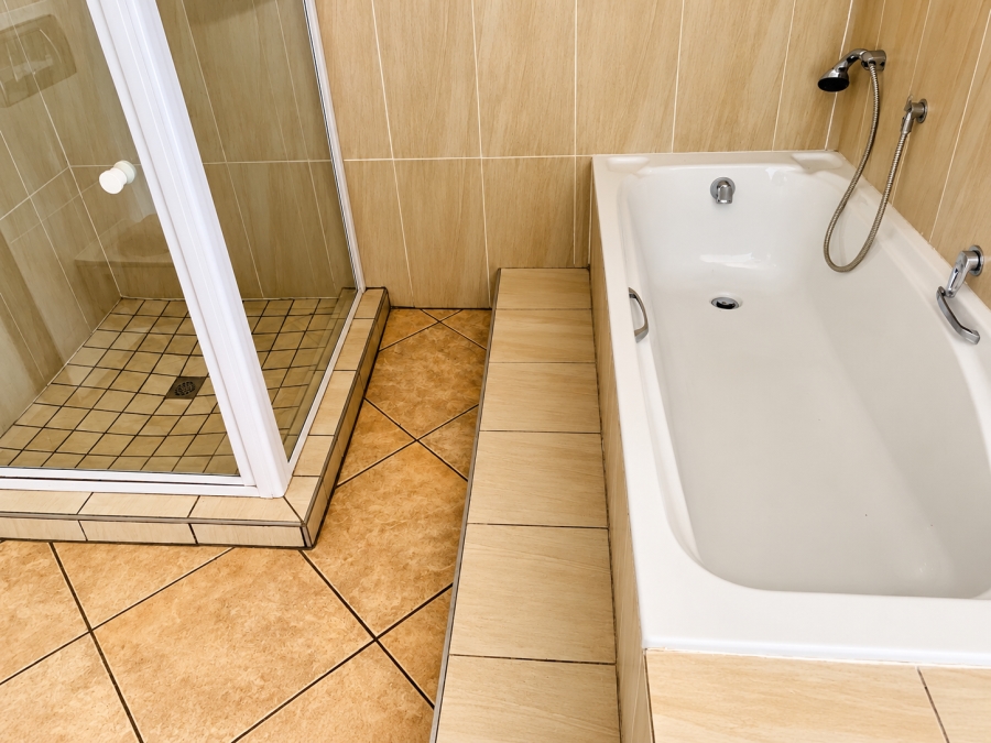 3 Bedroom Property for Sale in Vanderbijlpark SE 2 Gauteng