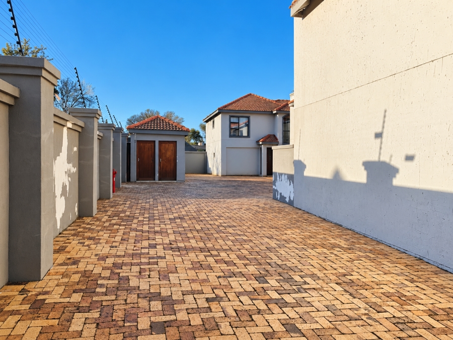 3 Bedroom Property for Sale in Vanderbijlpark SE 2 Gauteng