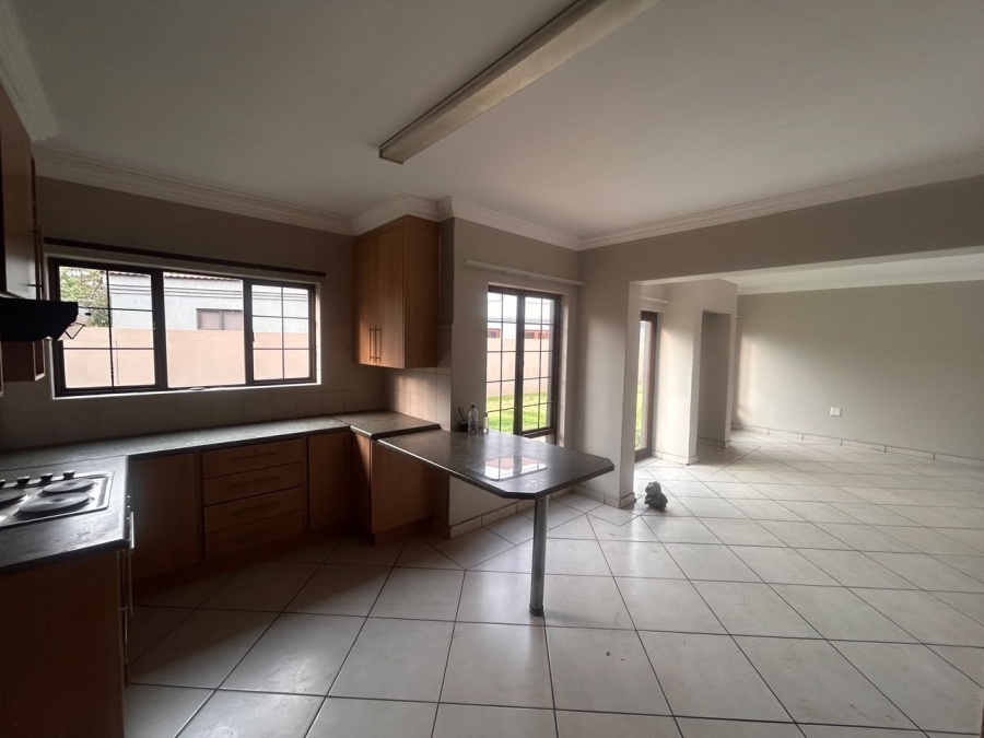 5 Bedroom Property for Sale in Vanderbijlpark SE 8 Gauteng