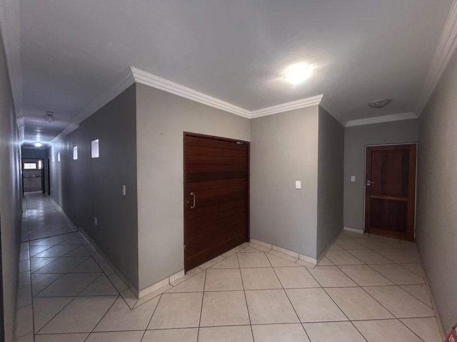 5 Bedroom Property for Sale in Vanderbijlpark SE 8 Gauteng
