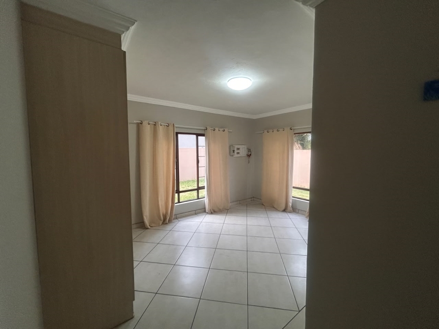 5 Bedroom Property for Sale in Vanderbijlpark SE 8 Gauteng