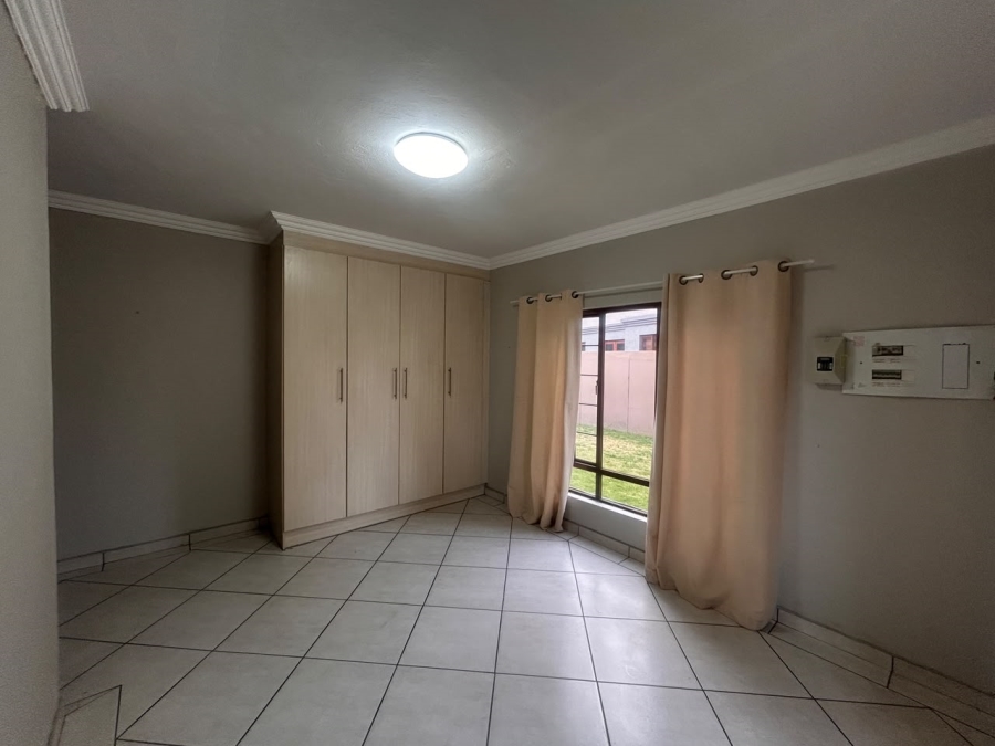 5 Bedroom Property for Sale in Vanderbijlpark SE 8 Gauteng