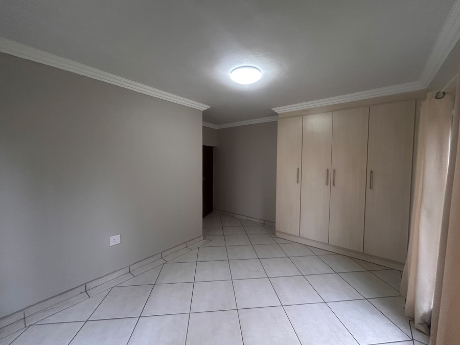 5 Bedroom Property for Sale in Vanderbijlpark SE 8 Gauteng