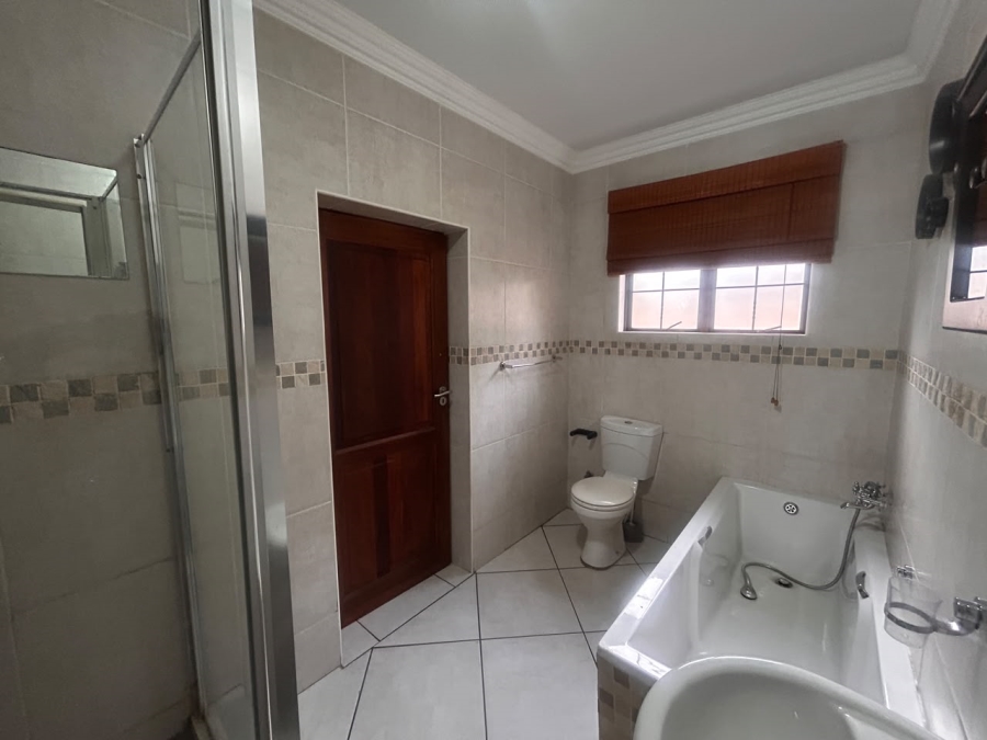 5 Bedroom Property for Sale in Vanderbijlpark SE 8 Gauteng