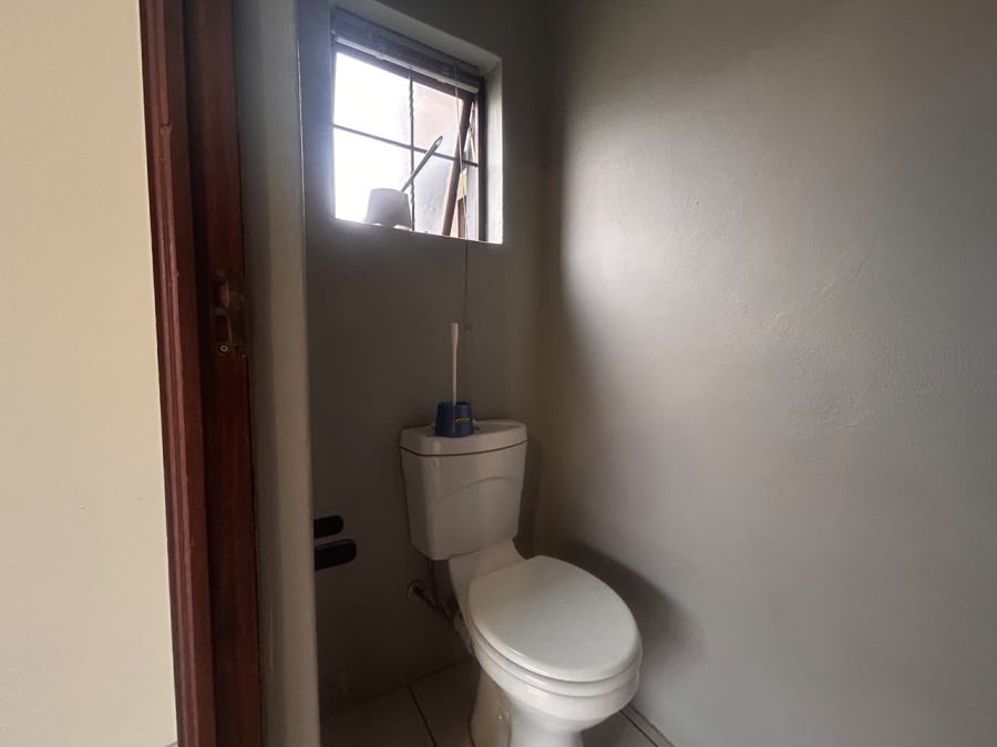 5 Bedroom Property for Sale in Vanderbijlpark SE 8 Gauteng