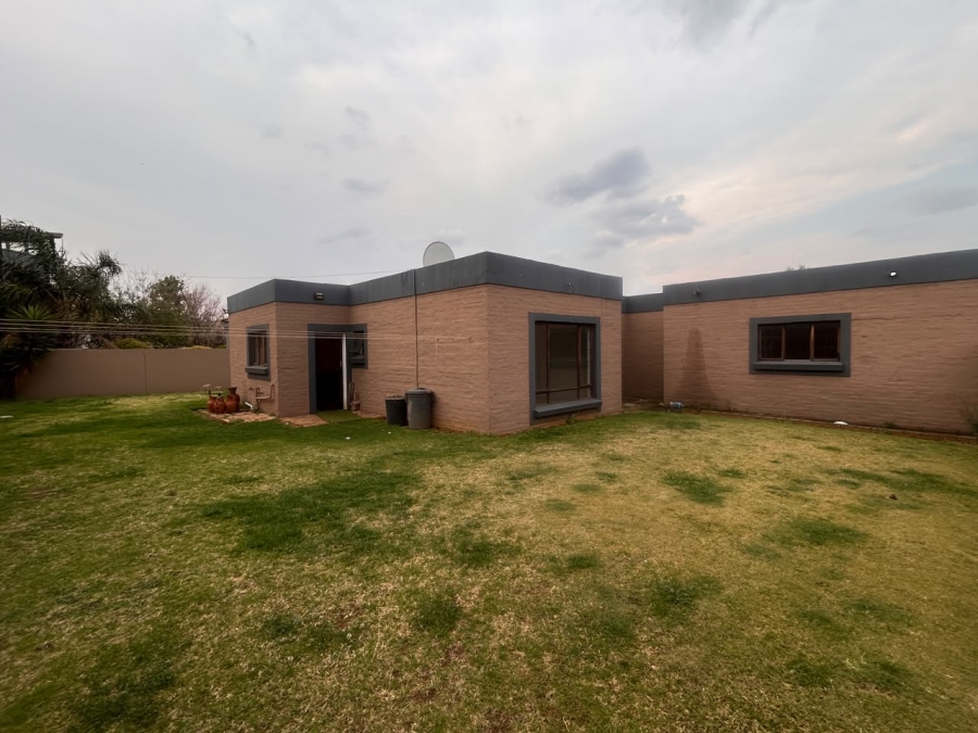 5 Bedroom Property for Sale in Vanderbijlpark SE 8 Gauteng