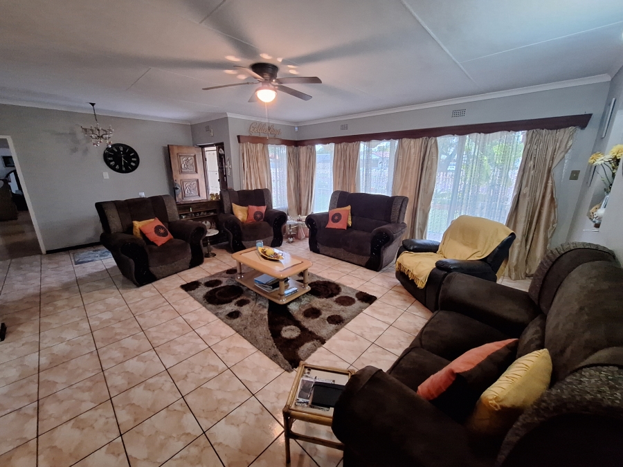 3 Bedroom Property for Sale in Vanderbijlpark SE 7 Gauteng