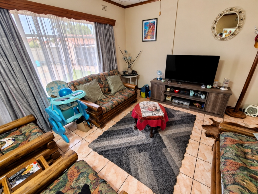 3 Bedroom Property for Sale in Vanderbijlpark SE 7 Gauteng