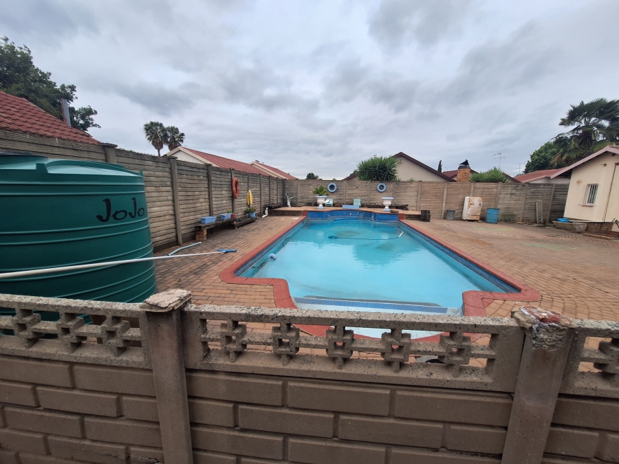 3 Bedroom Property for Sale in Vanderbijlpark SE 7 Gauteng