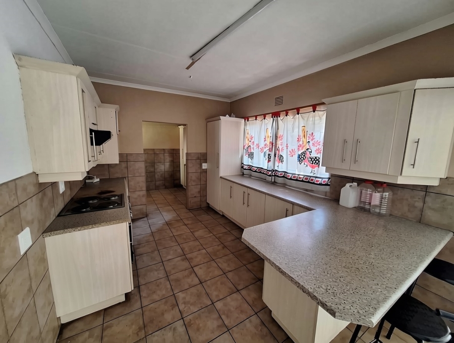 4 Bedroom Property for Sale in Vanderbijlpark SE 6 Gauteng