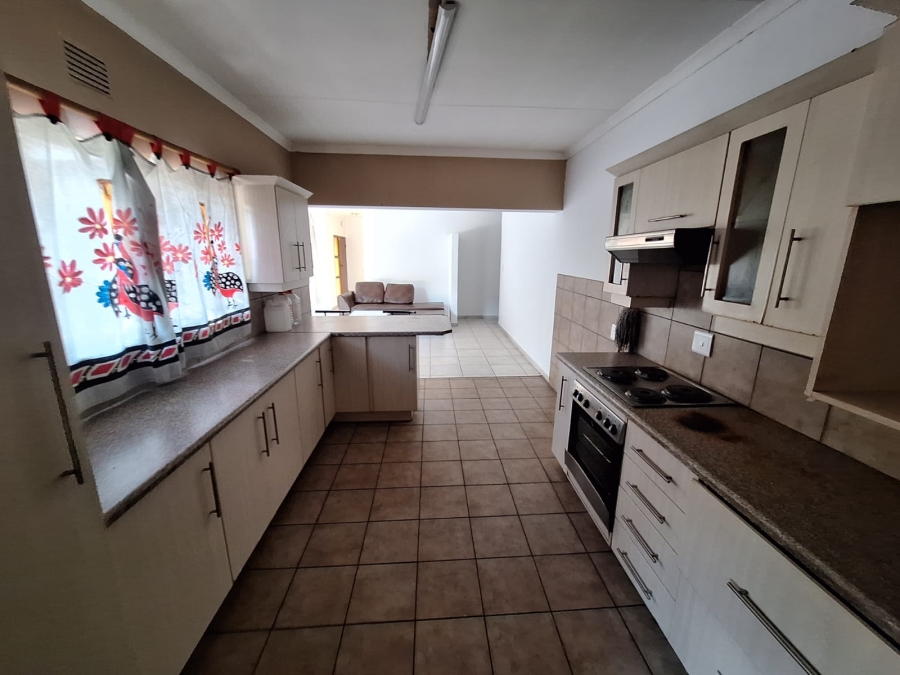 4 Bedroom Property for Sale in Vanderbijlpark SE 6 Gauteng