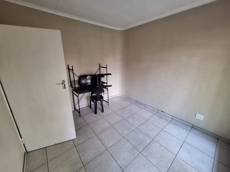 4 Bedroom Property for Sale in Vanderbijlpark SE 6 Gauteng