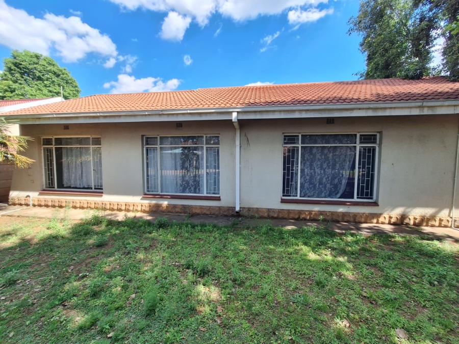 4 Bedroom Property for Sale in Vanderbijlpark SE 6 Gauteng