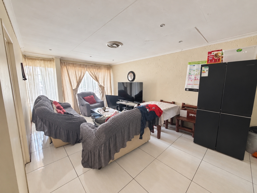 2 Bedroom Property for Sale in Pretoria West Gauteng