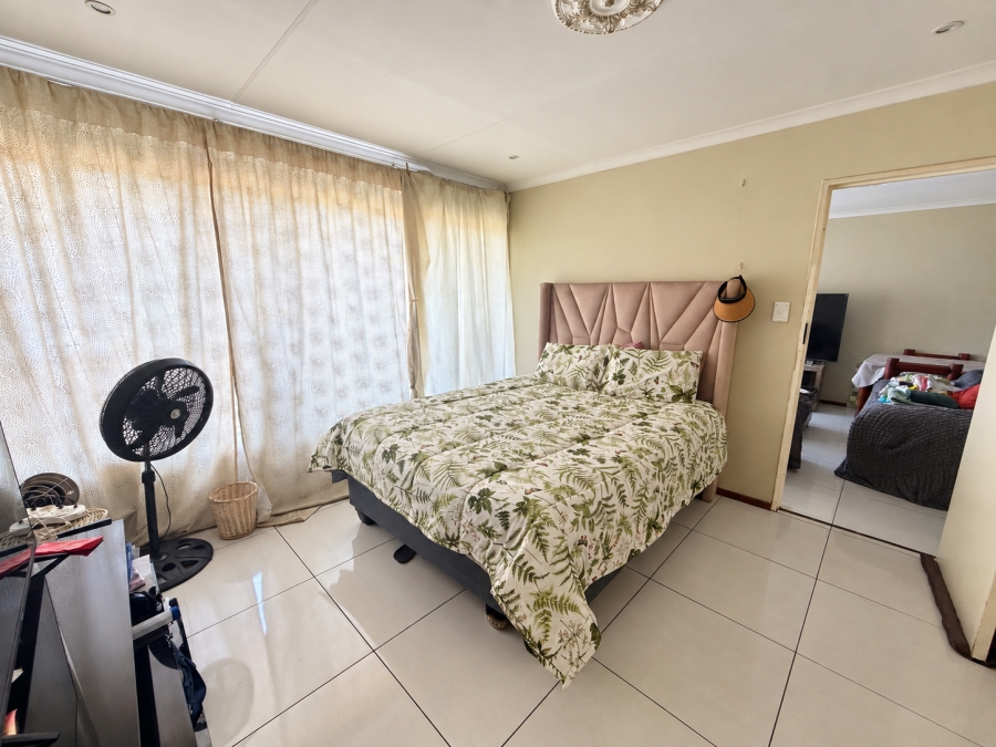 2 Bedroom Property for Sale in Pretoria West Gauteng