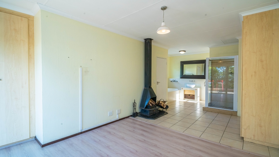 To Let 3 Bedroom Property for Rent in Broadacres Gauteng