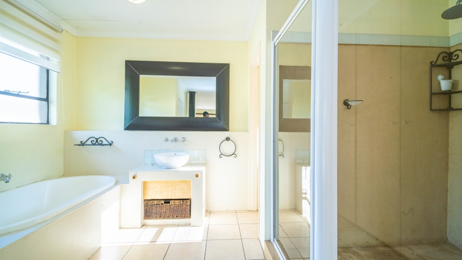 To Let 3 Bedroom Property for Rent in Broadacres Gauteng