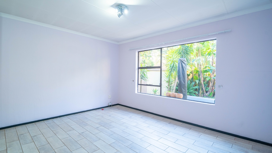 To Let 3 Bedroom Property for Rent in Broadacres Gauteng