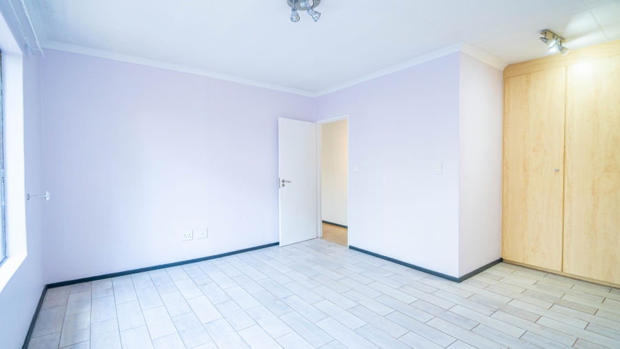 To Let 3 Bedroom Property for Rent in Broadacres Gauteng