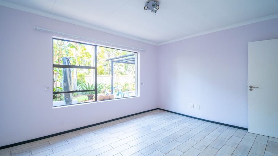 To Let 3 Bedroom Property for Rent in Broadacres Gauteng
