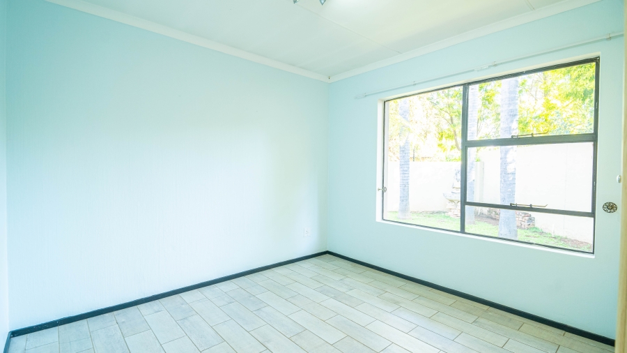 To Let 3 Bedroom Property for Rent in Broadacres Gauteng
