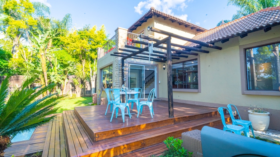 To Let 3 Bedroom Property for Rent in Broadacres Gauteng