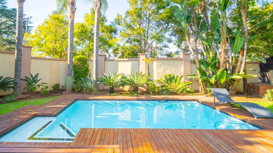 To Let 3 Bedroom Property for Rent in Broadacres Gauteng