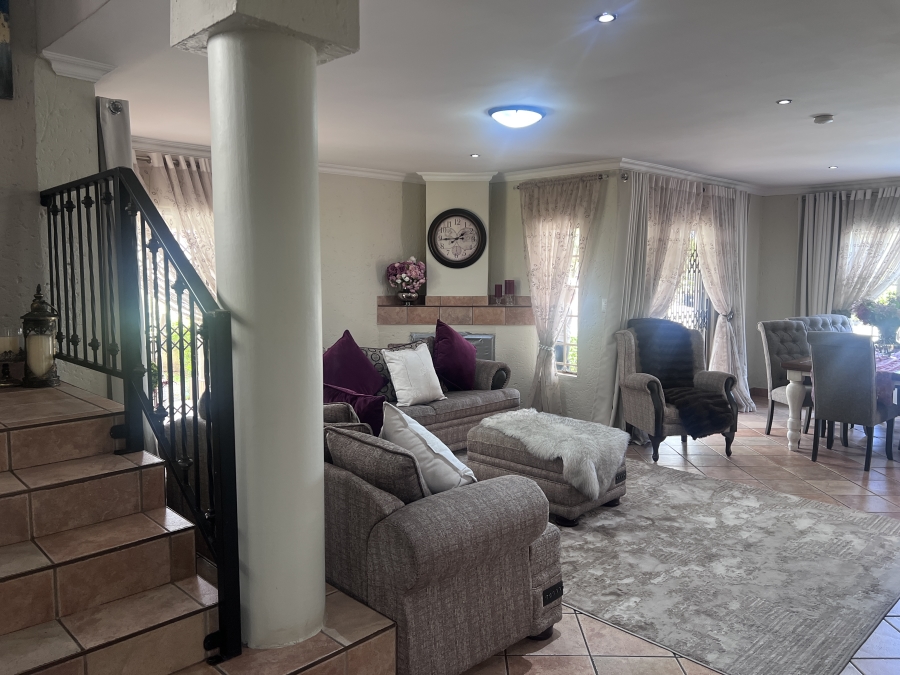 To Let 3 Bedroom Property for Rent in Sterrewag Gauteng
