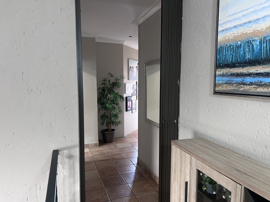 To Let 3 Bedroom Property for Rent in Sterrewag Gauteng