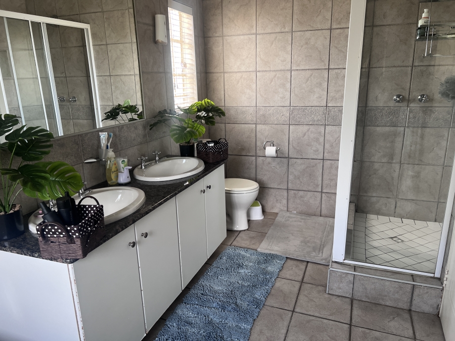 To Let 3 Bedroom Property for Rent in Sterrewag Gauteng