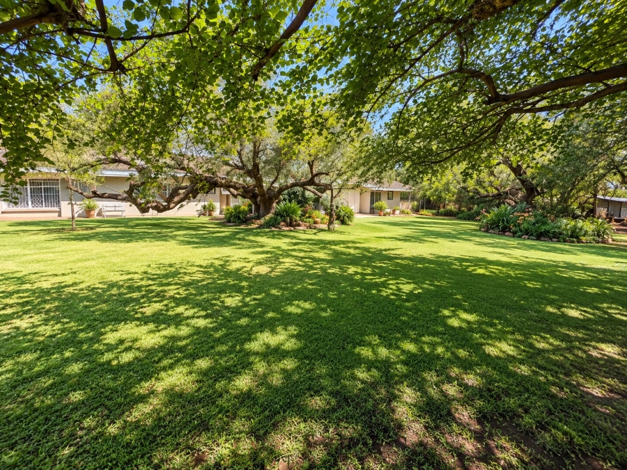 Commercial Property for Sale in Enormwater Gauteng