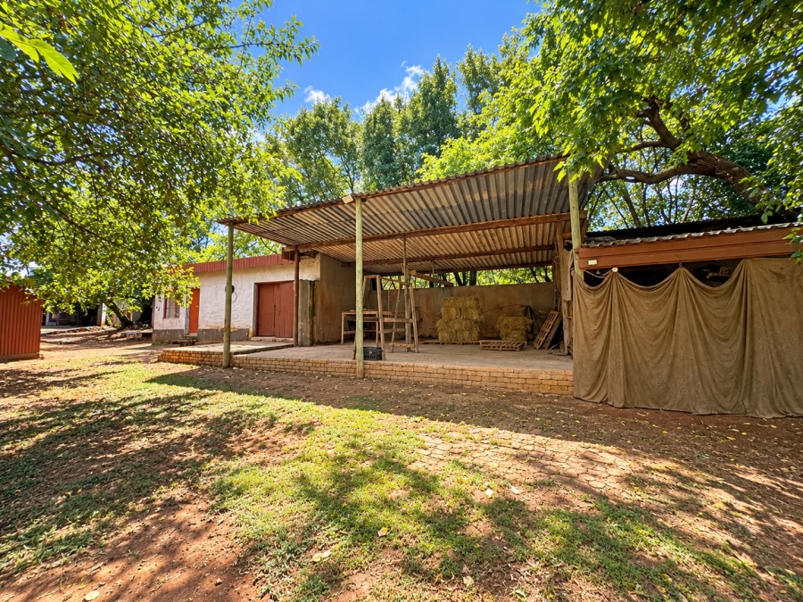 Commercial Property for Sale in Enormwater Gauteng
