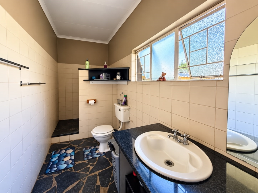 Commercial Property for Sale in Enormwater Gauteng
