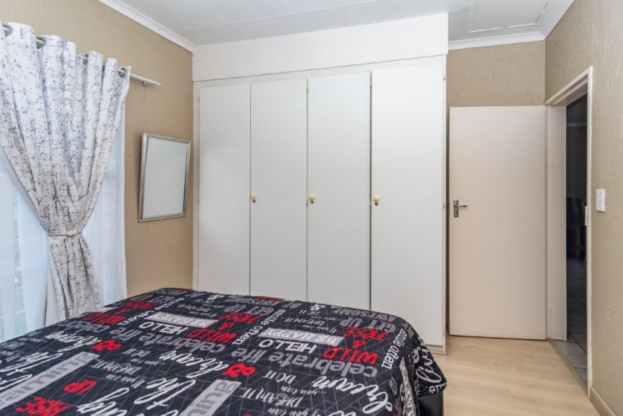 To Let 2 Bedroom Property for Rent in Strubensvallei Gauteng