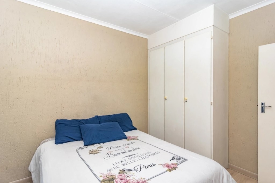 To Let 2 Bedroom Property for Rent in Strubensvallei Gauteng