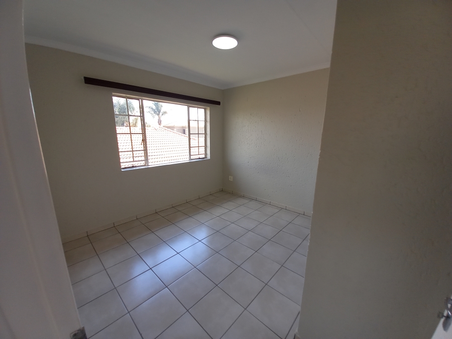 2 Bedroom Property for Sale in Kenleaf Gauteng