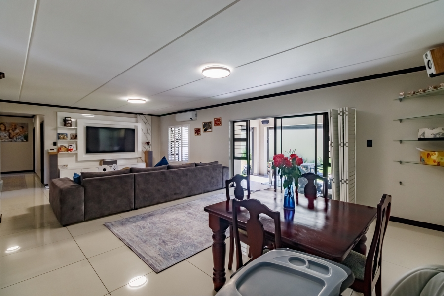 To Let 4 Bedroom Property for Rent in Carlswald Gauteng